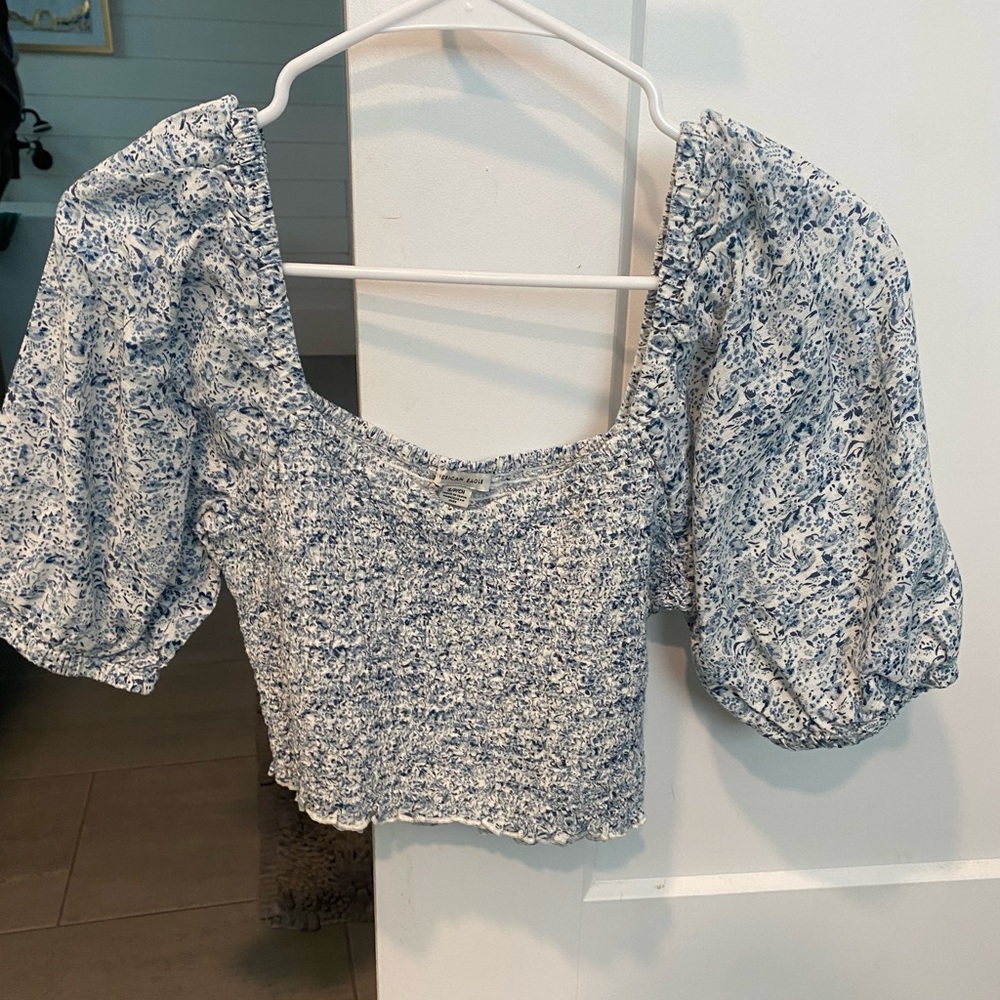 American Eagle Women’s Cropped top